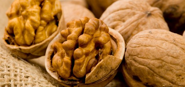 The Incredible Healing Powers Of Walnuts