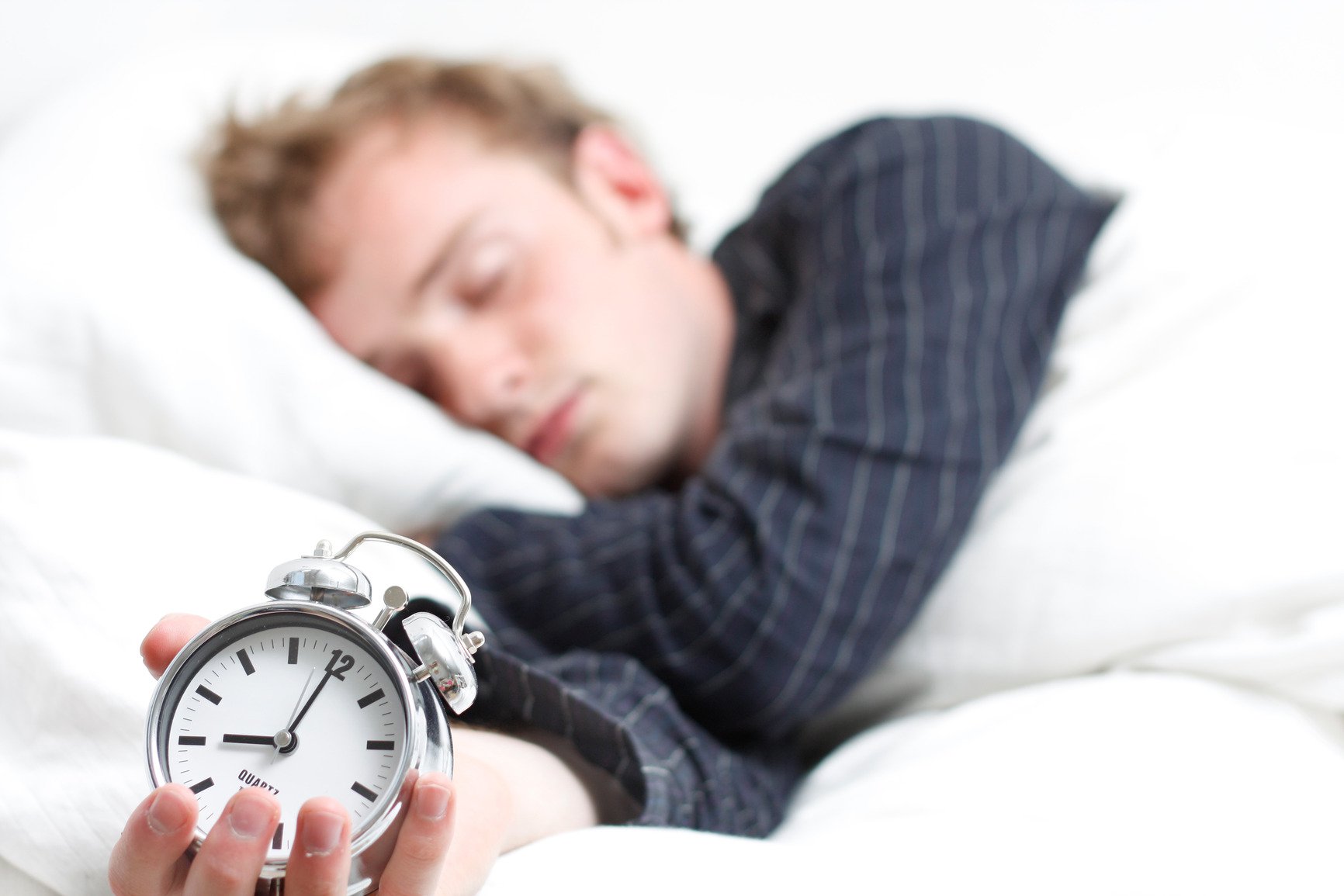 4 Easy Ways To Fall Asleep Fast