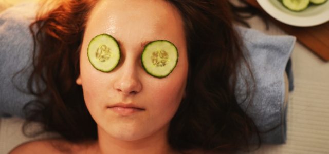 4 Natural Ways To Get Rid Of Dark Circles