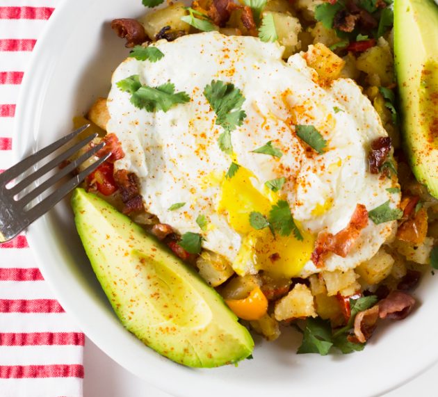 6 Paleo Bowls You’re Going To Love For Breakfast