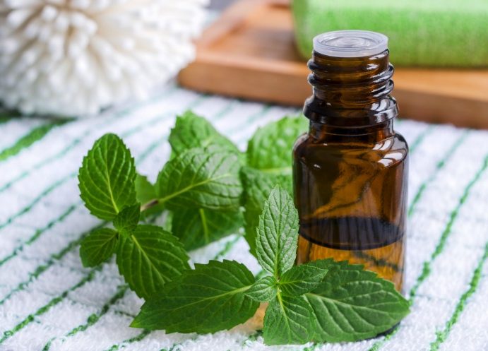 5 Essential Oils To Help You Deal With Asthma