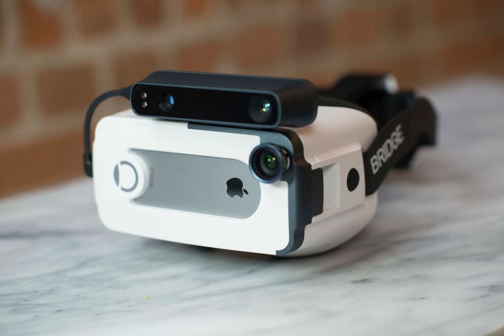 Occipital Bridge Is Every iPhone Fanboy’s Virtual Dream